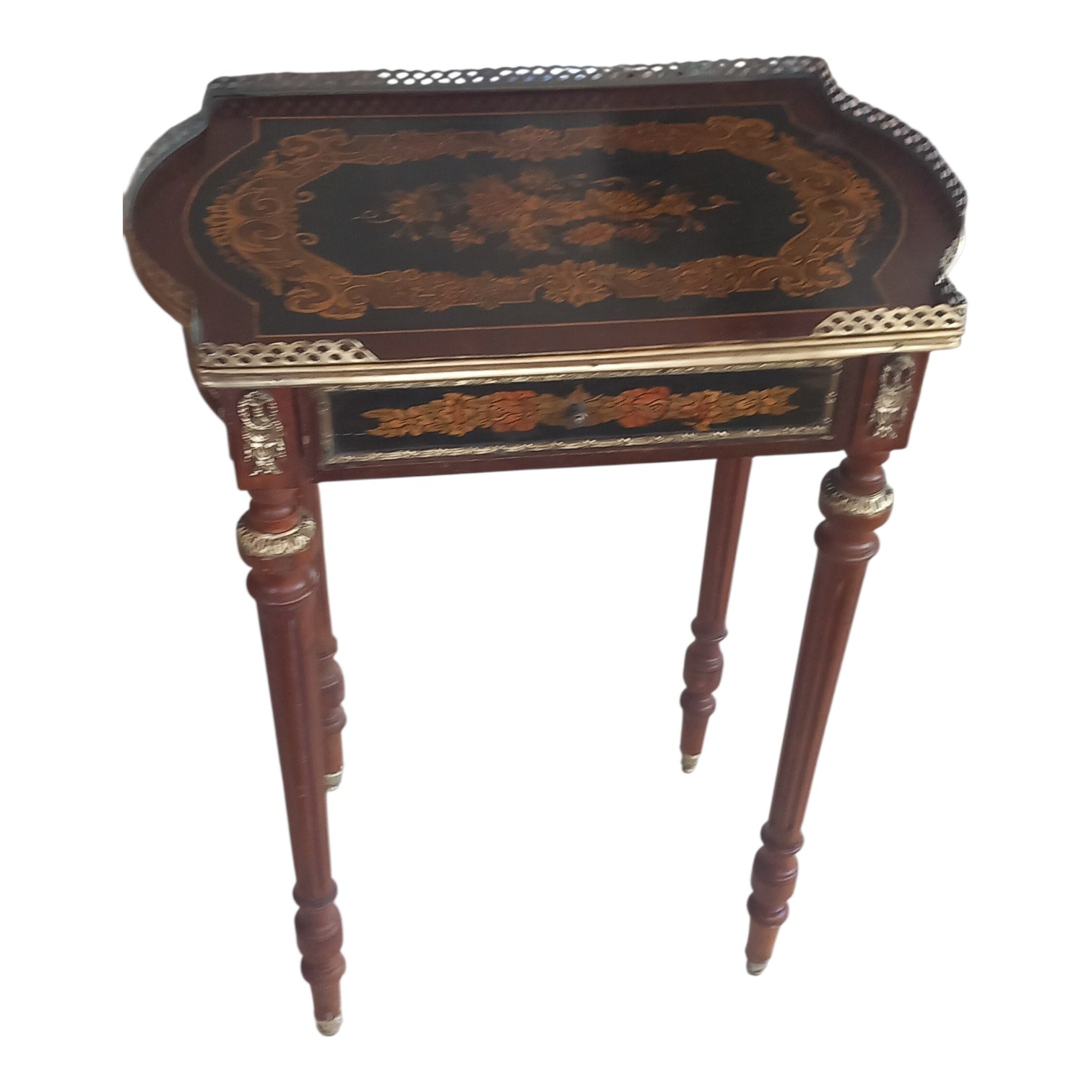 Table style NAPOLEON III
