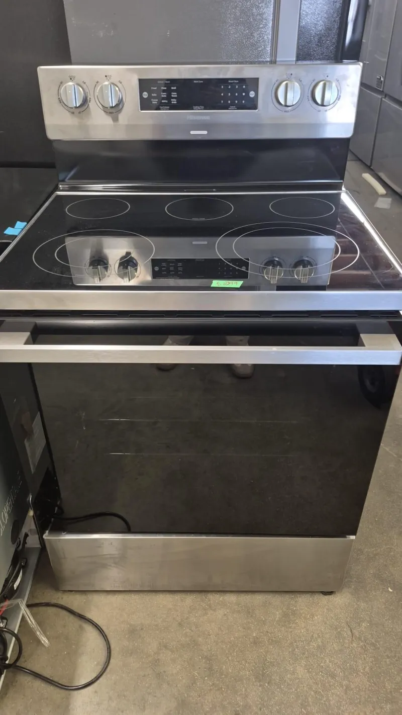 Hisense HBE3502CAS 30” Electric Range Stainless Steel True Convection Air Fry Stove