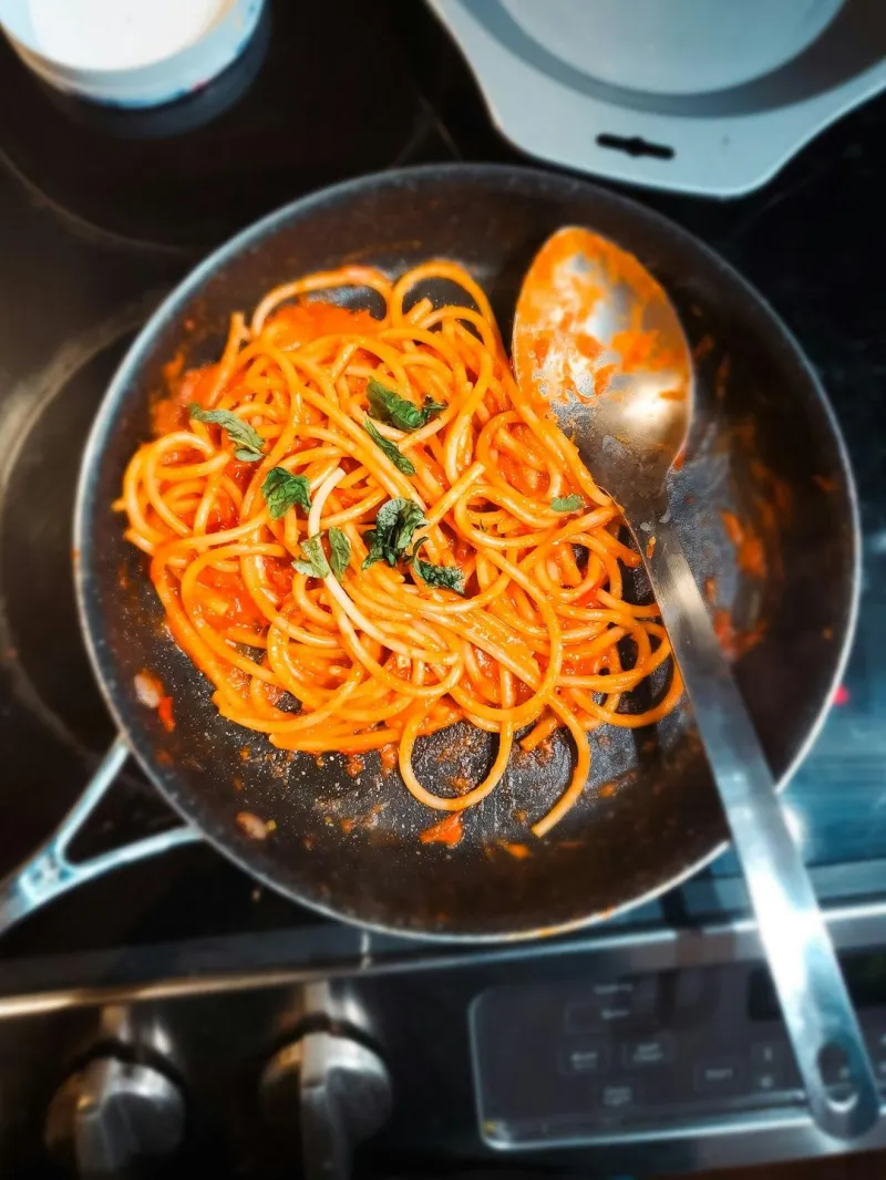 Spaghetti & Tomato Sauce