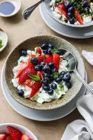 Cottage Cheese & Fruit