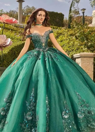 Off the Shoulder Quinceanera Dresses