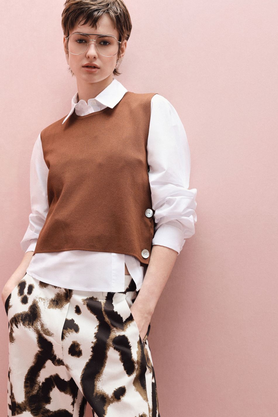 SLEEVELESS TOP WITH SIDE BUTTONS COCAO