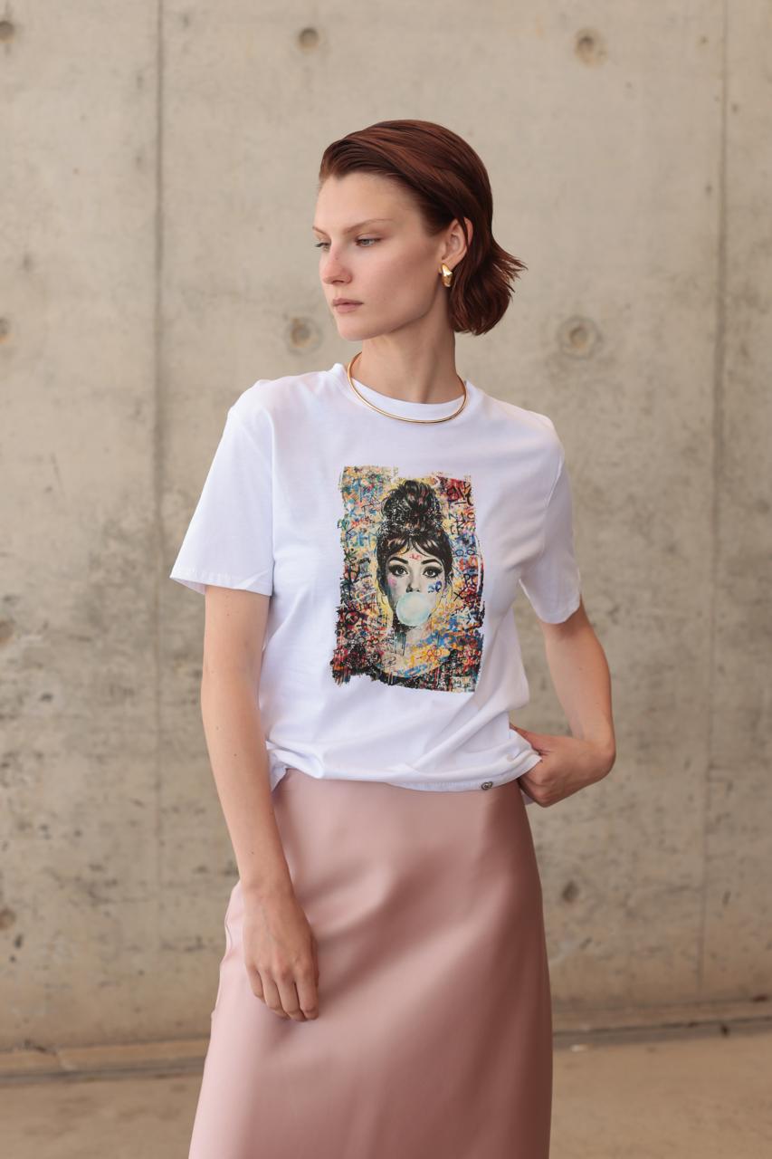 SHORT SLEEVE GRAPHIC T-SHIRT