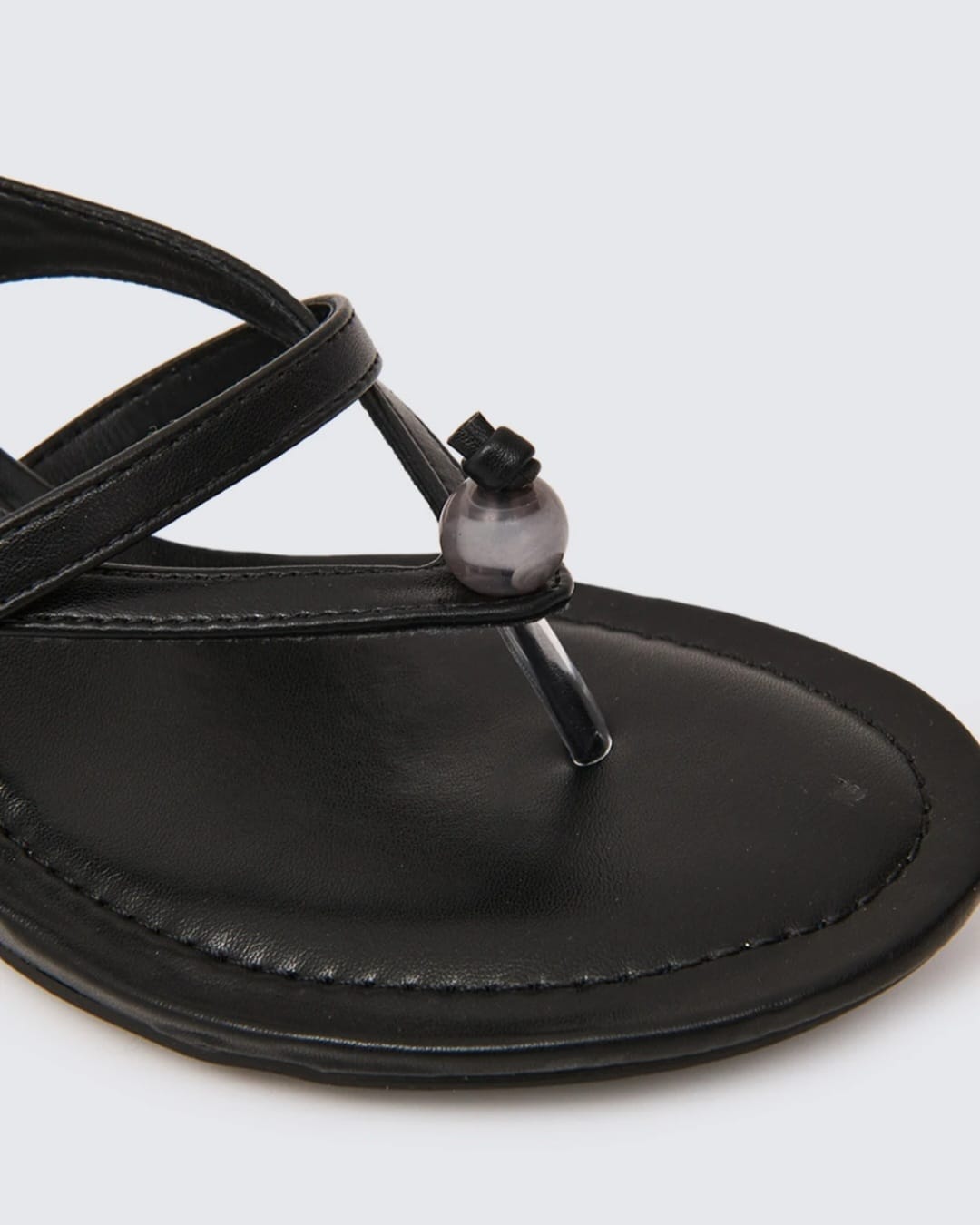 BLACK SANDAL
