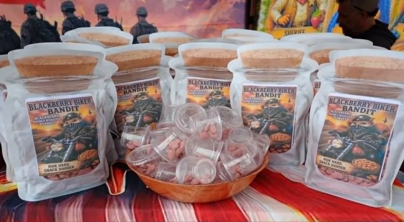 Blackberry Biker Bandit HR Peanuts