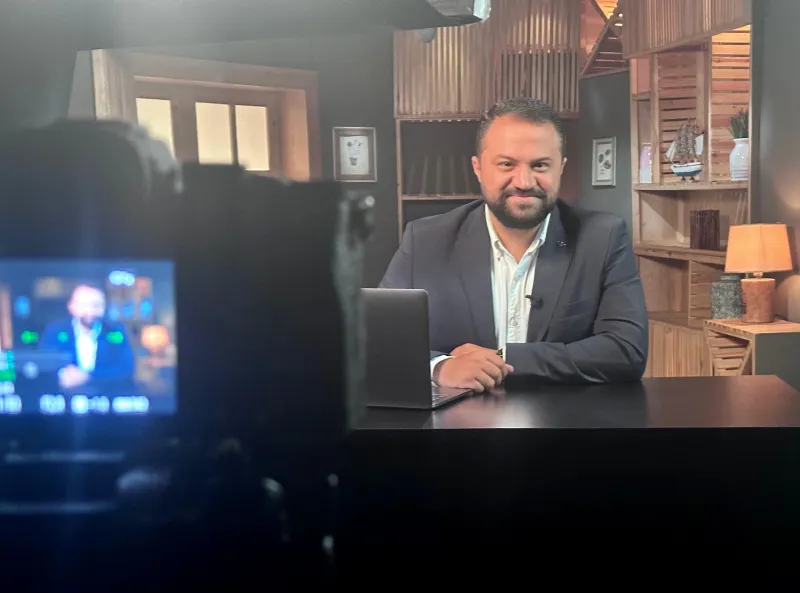 محمد السعدني في سلسلة «كن مليونير البيانات» عن البحث السوقي مع المنتور على Starzplay