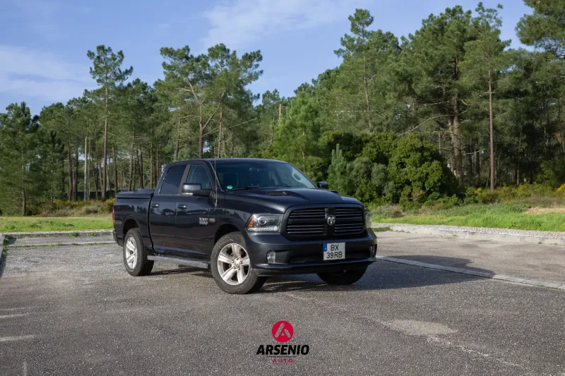 Dodge RAM 1500 5.7L HEMI V8||2014||266000km||GPL||Automática||395CV||Em Stock