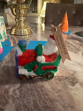 Santa’s Christmas Steam Sleigh Candle