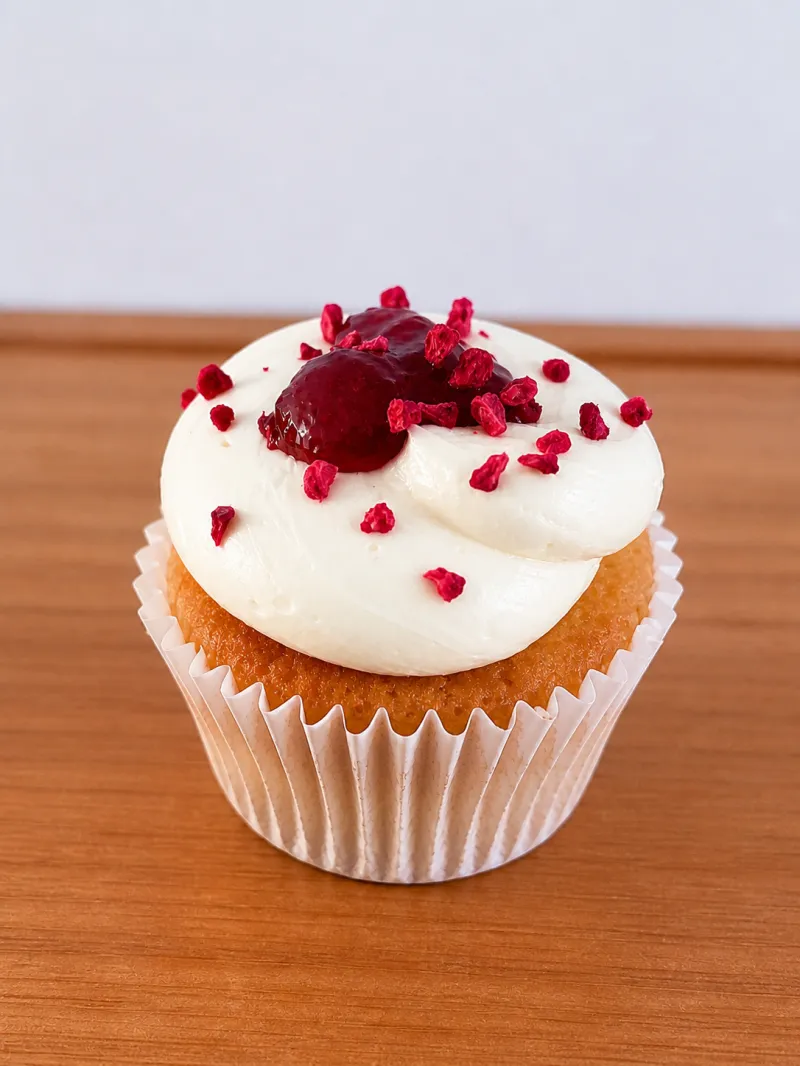 Vegan Raspberry Lemon Cupcakes