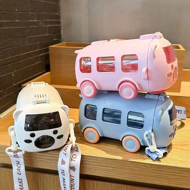 BOTELLA DE AGUA PARA NIÑOS EN FORMA DE AUTOBÚS BLANCO
