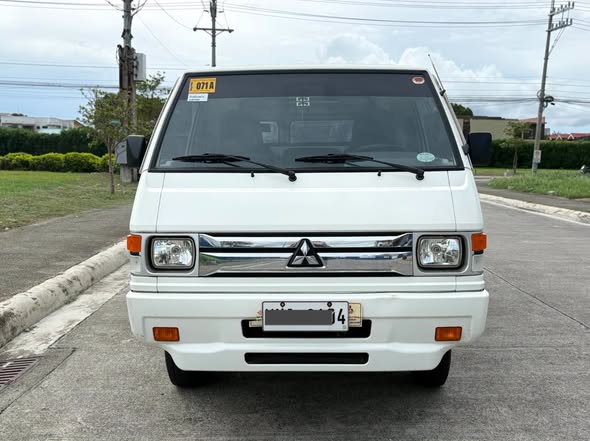 2024 Mitsubishi L300