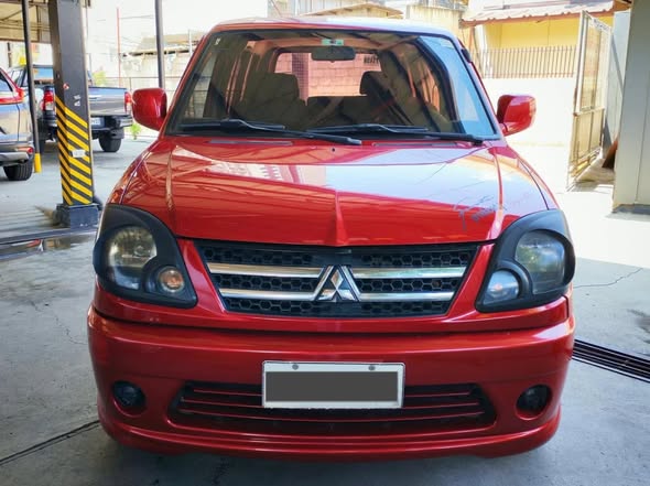 2017 Mitsubishi Adventure GLX