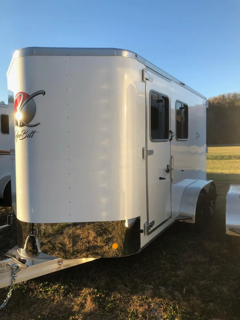 2026 Genesis 16' Slant Load Bumper Pull (2 Horse)