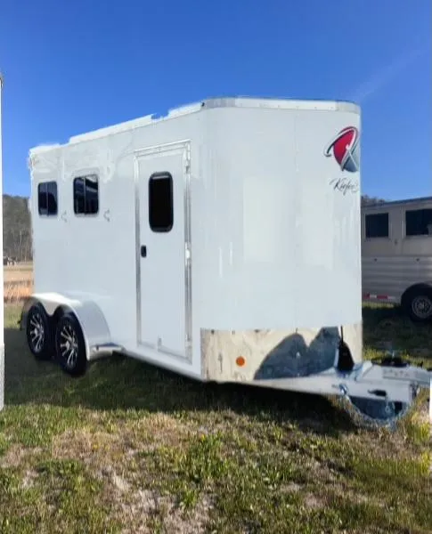 2026 Genesis 16' Slant Load Bumper Pull (2 Horse)