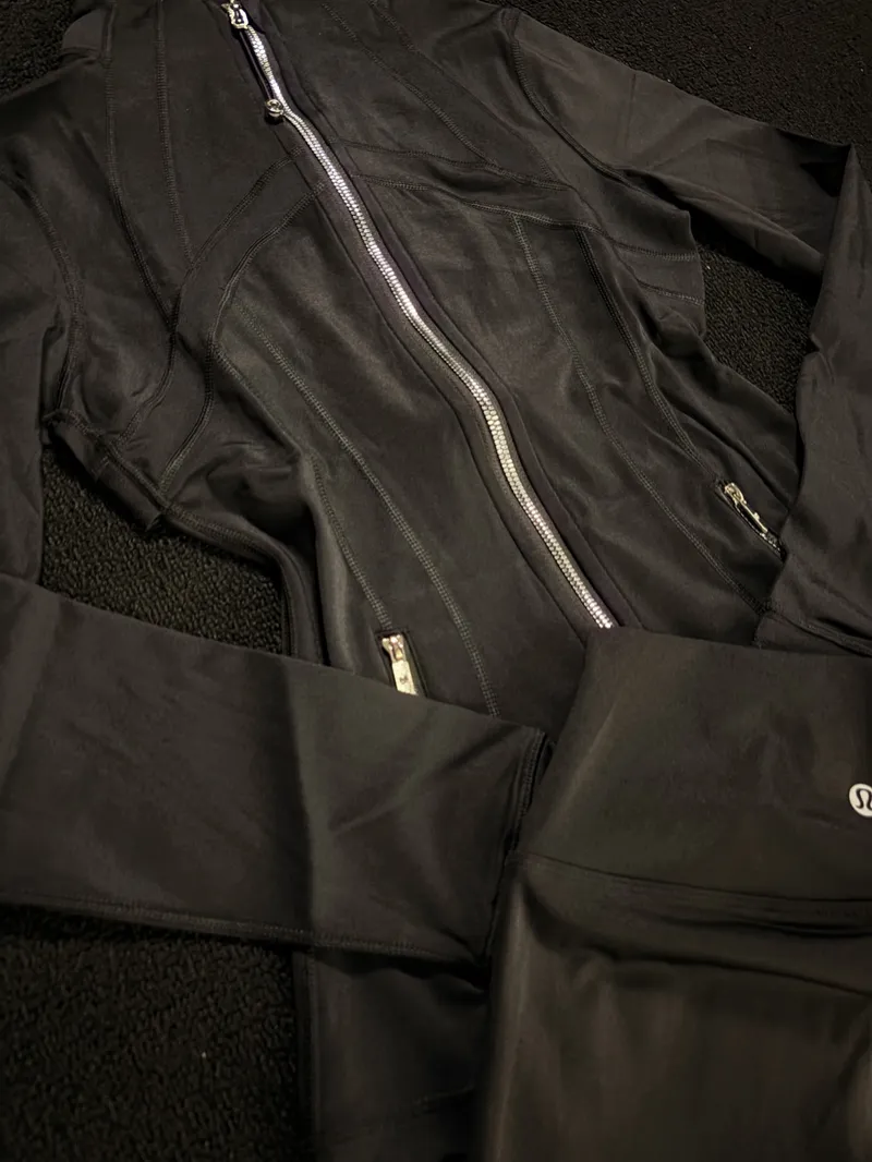 Black Define Set with Leggings - Silver Zipper 