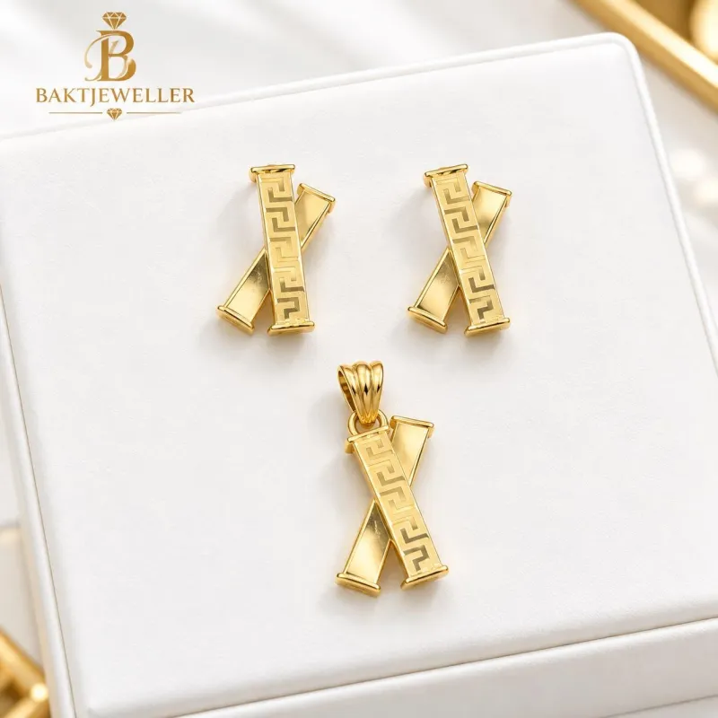 18k Gold Pendant and Earrings Set 2.6g