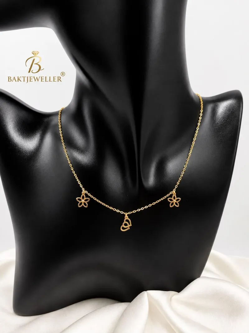 18K Gold 3 Pendant Necklace 0.9g