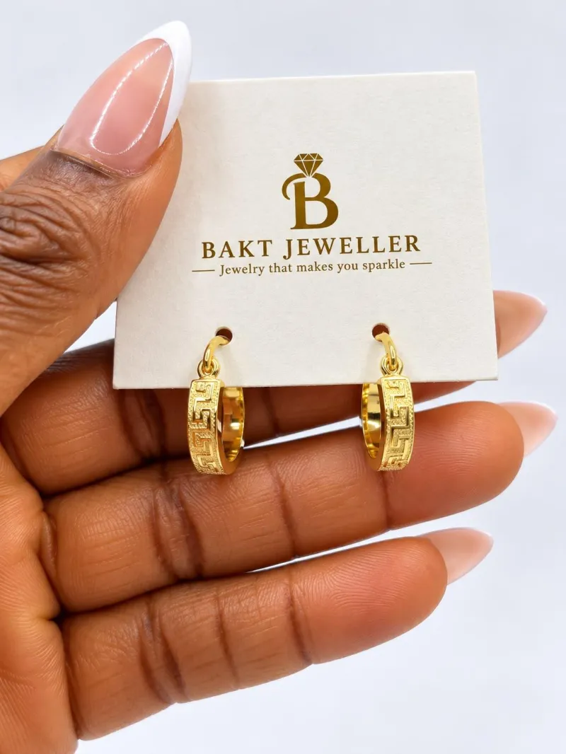 18K Gold Earring 1.2g