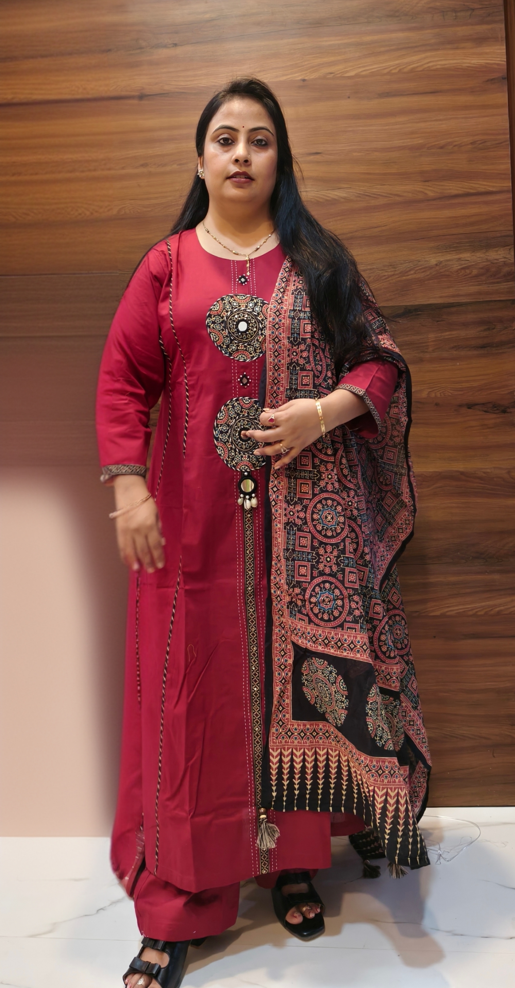GUJRATI SHISHA & AJRAK 3 PIECE SET