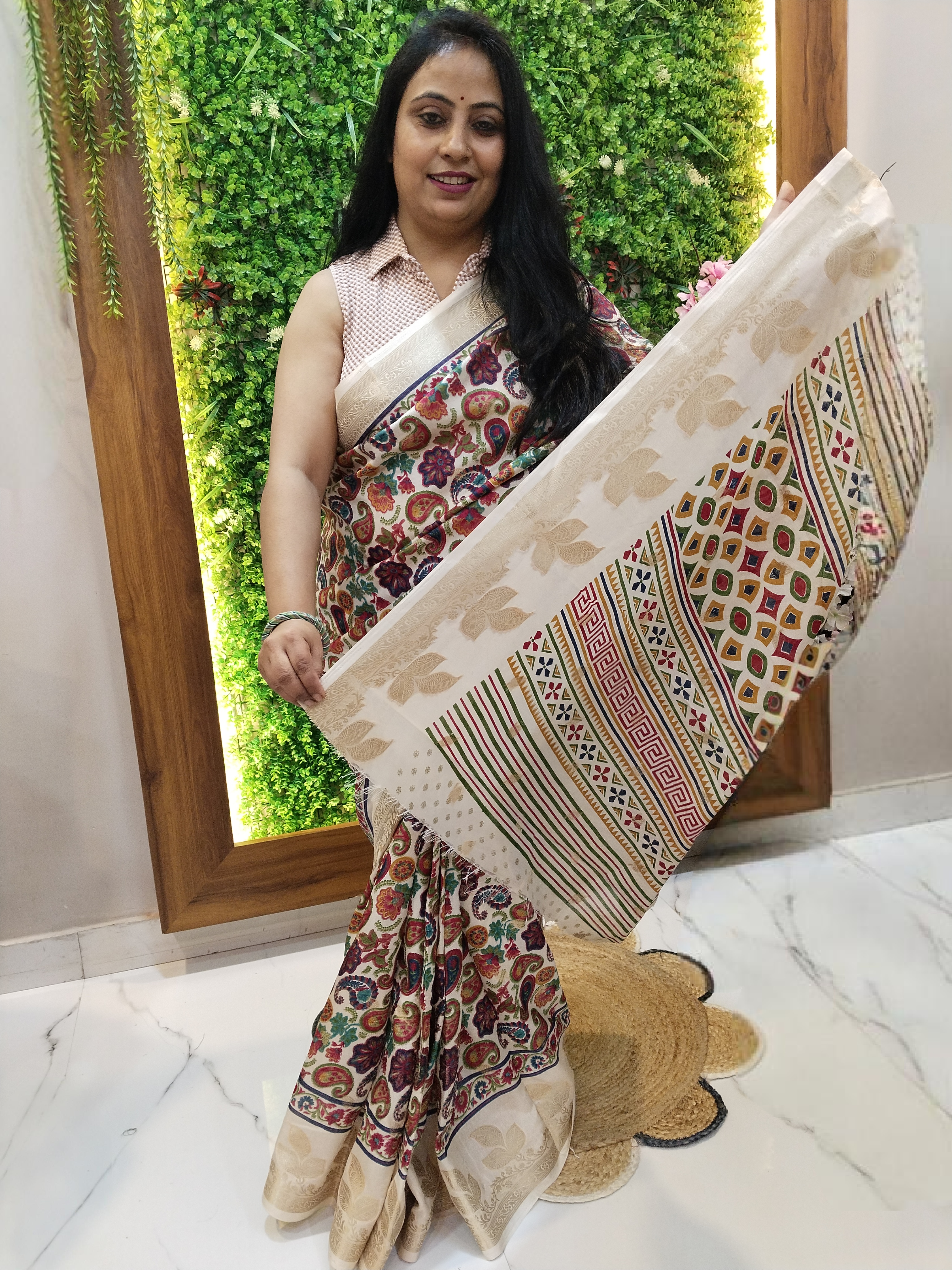 Multi-Color Carry Design Dola Silk Saree
