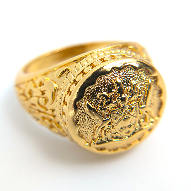 Coat of arms ring