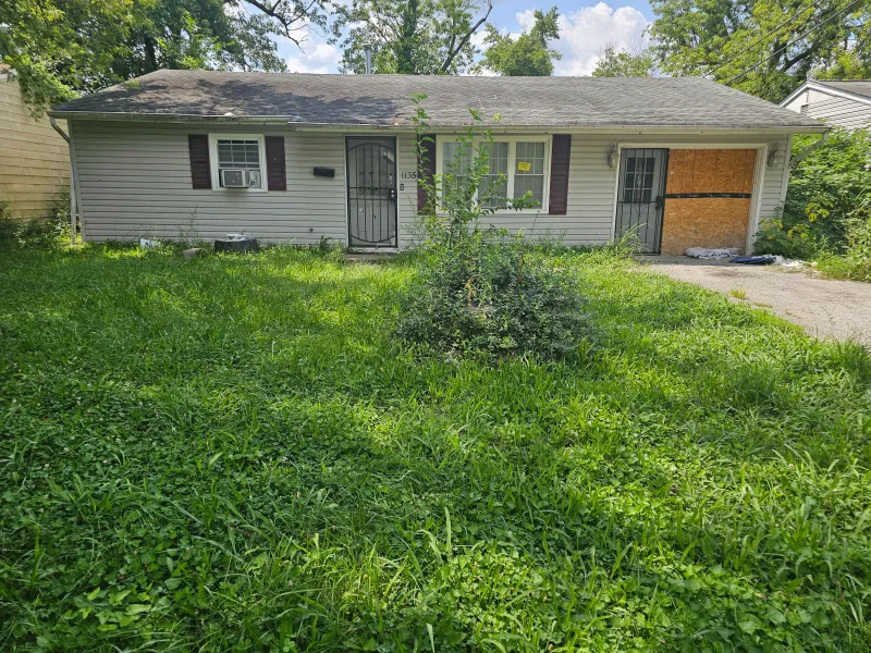1135 Saint Rose Lane | Sauget, Illinois