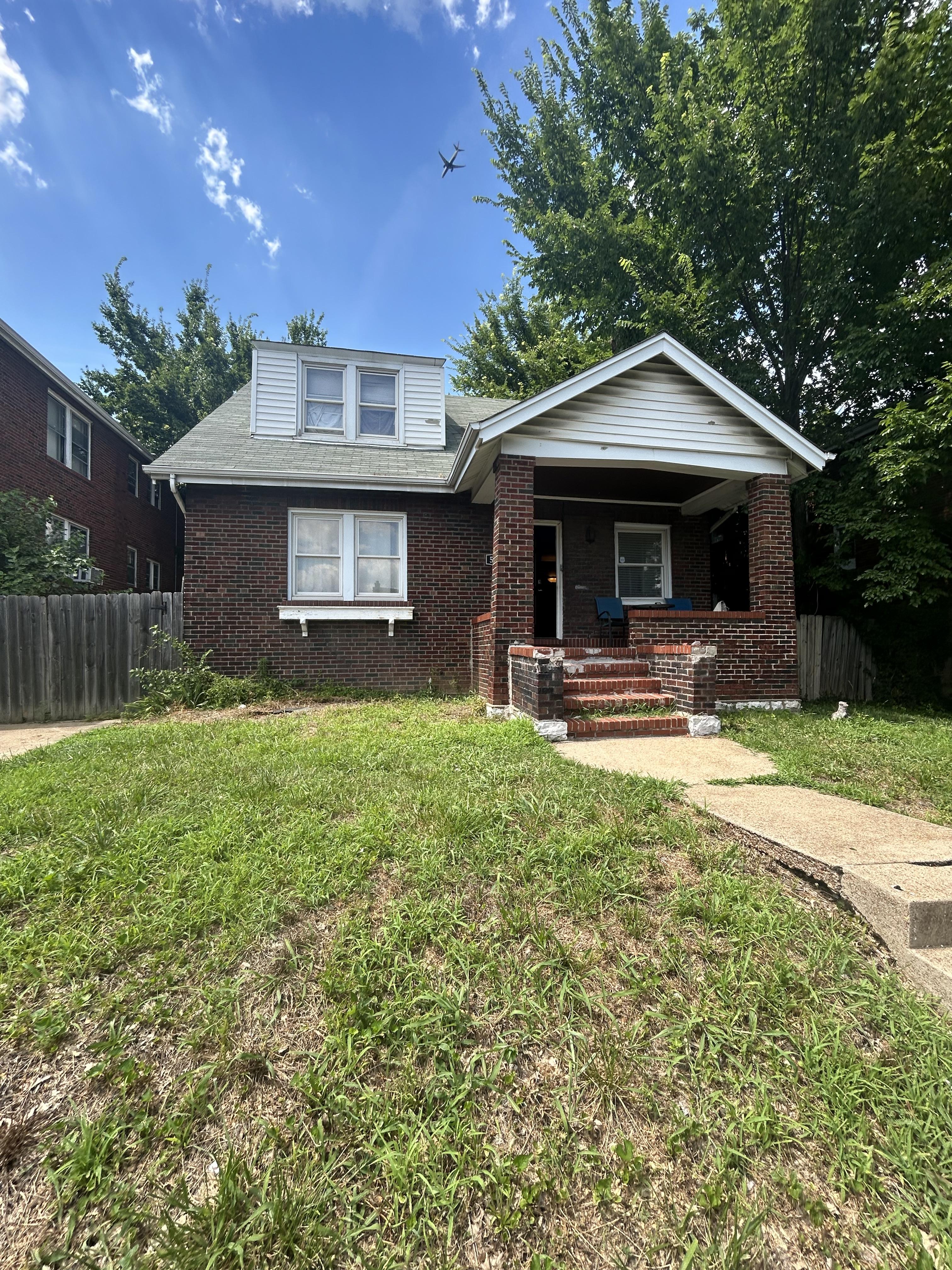 5059 N Kingshighway Blvd, Saint Louis, MO 63115