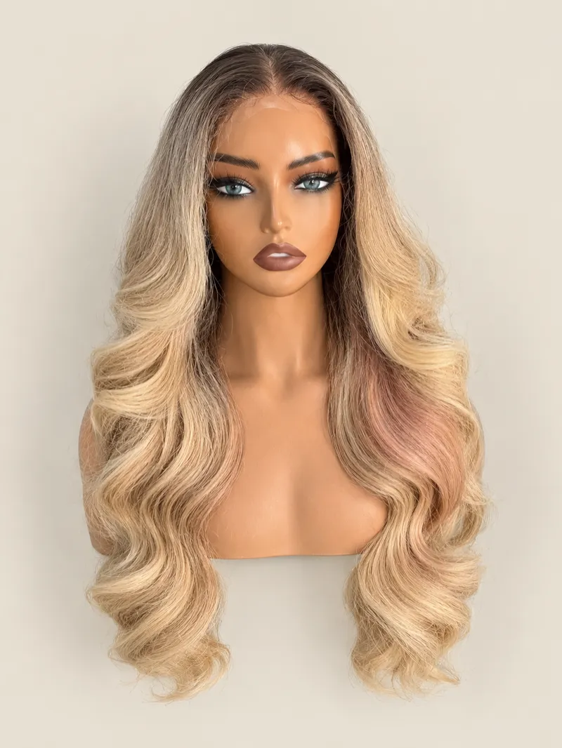 Barbie blond