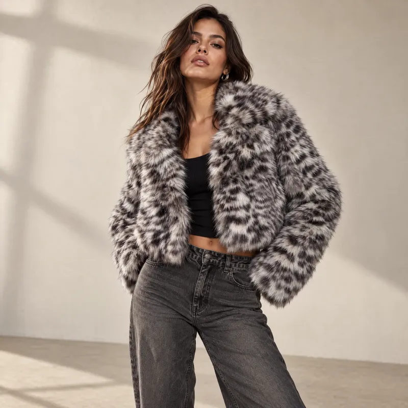 Abrigo Corto Faux Fur Estampado Animal Print Cafe