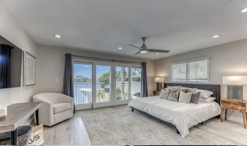Room 2 - Villa Key