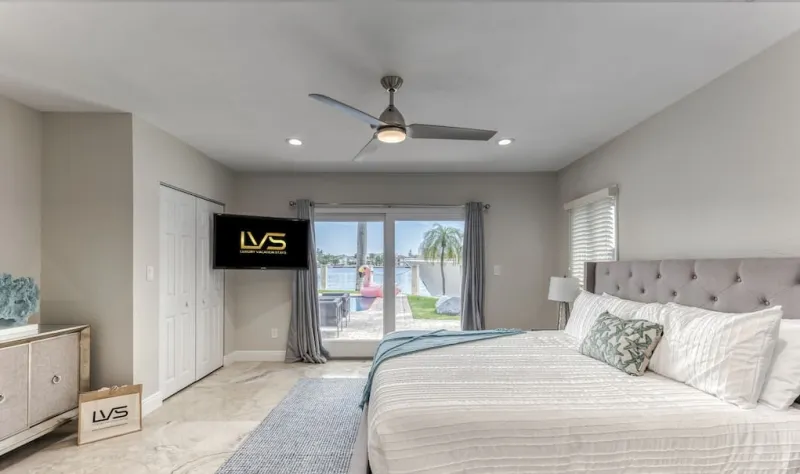 Room 5 - Villa Key