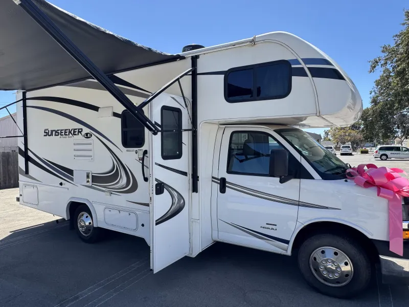 2020 FOREST RIVER SUNSEEKER 2250