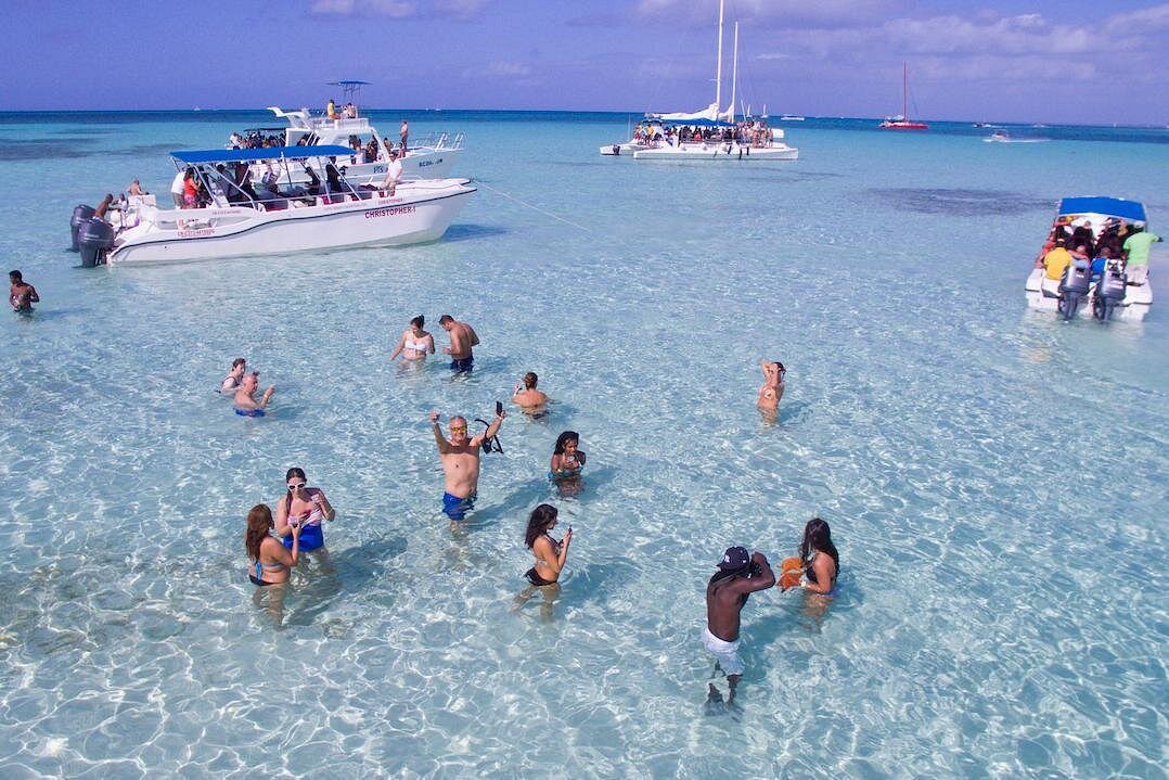 Private Party boat Min 25 Person 