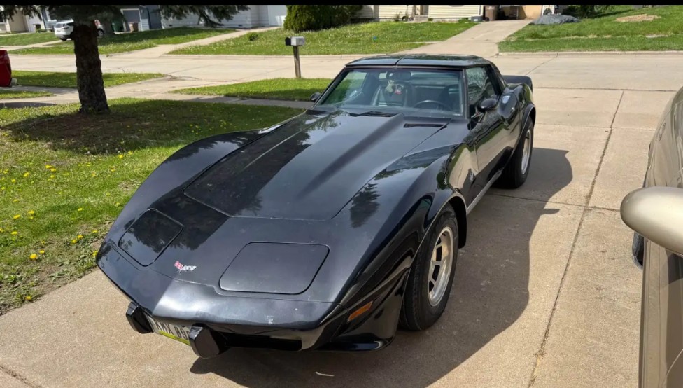 1979 Corvette Black, Automatic