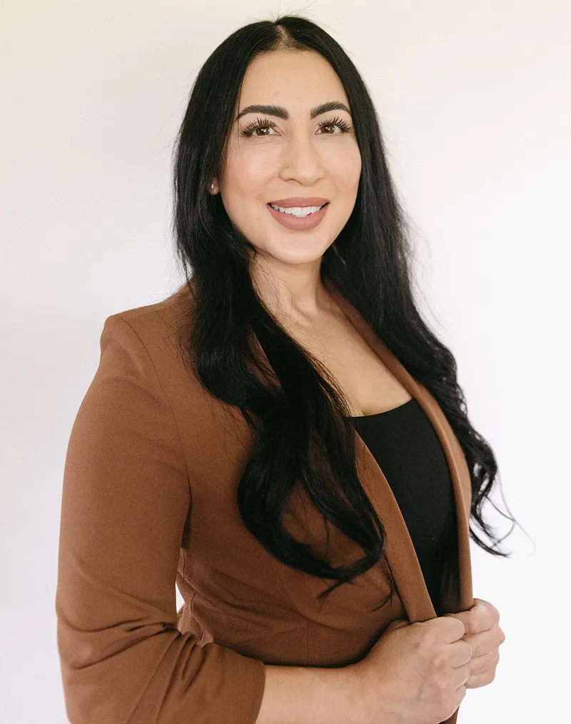 Maria Mendoza, Realtor
