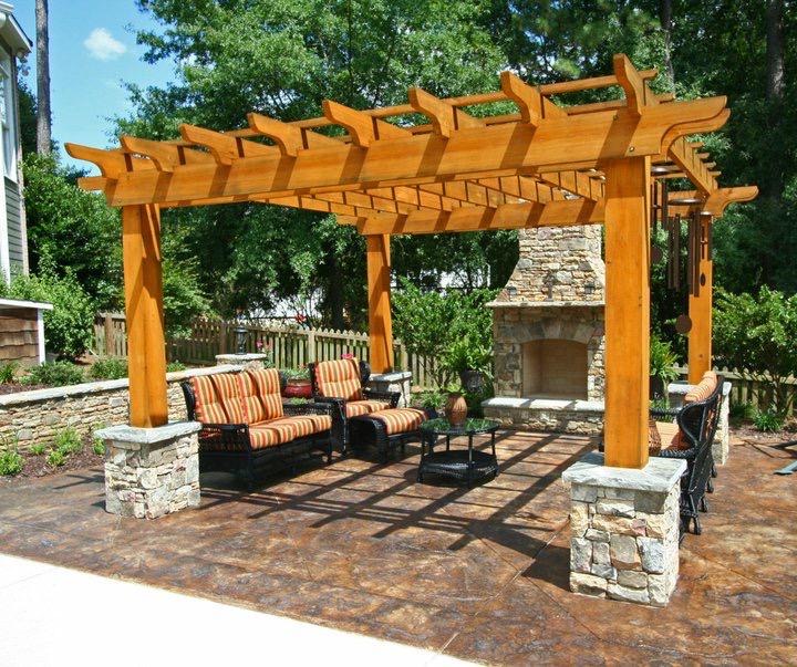 Pergola and outdoor kitchen