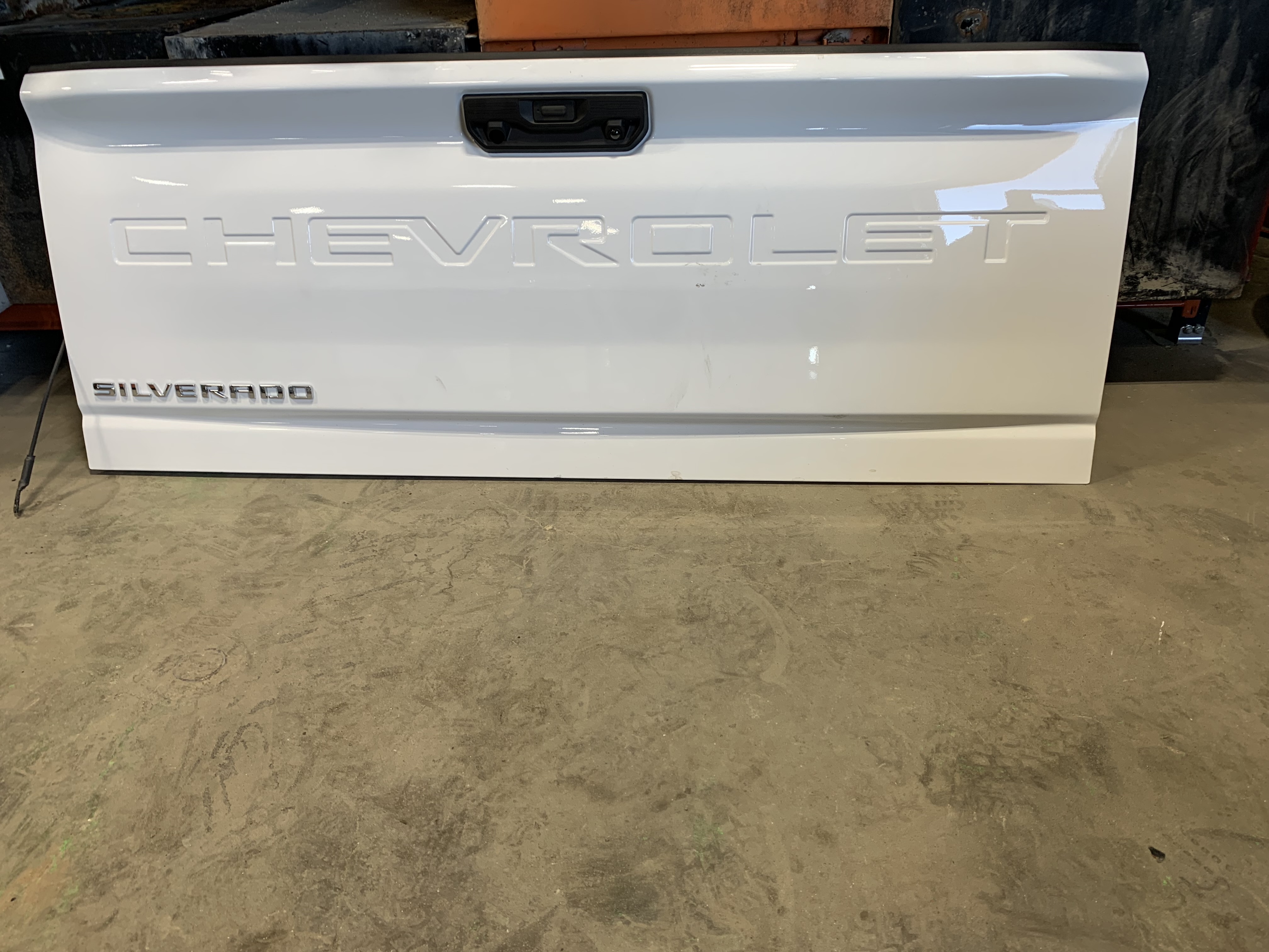 TGATE-99 2020-2025 CHEVROLET 2500-3500 TAILGATE