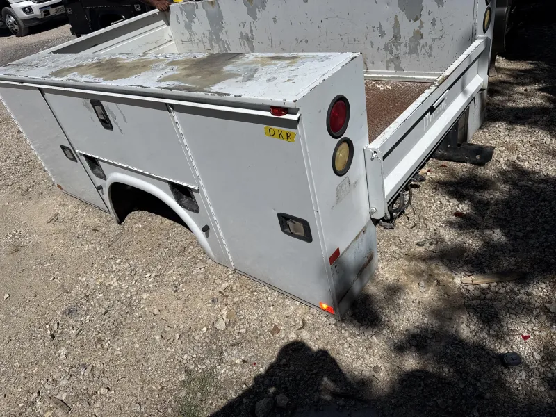 9FT KNAPHEIDE SERVICE BODY UTIL-45
