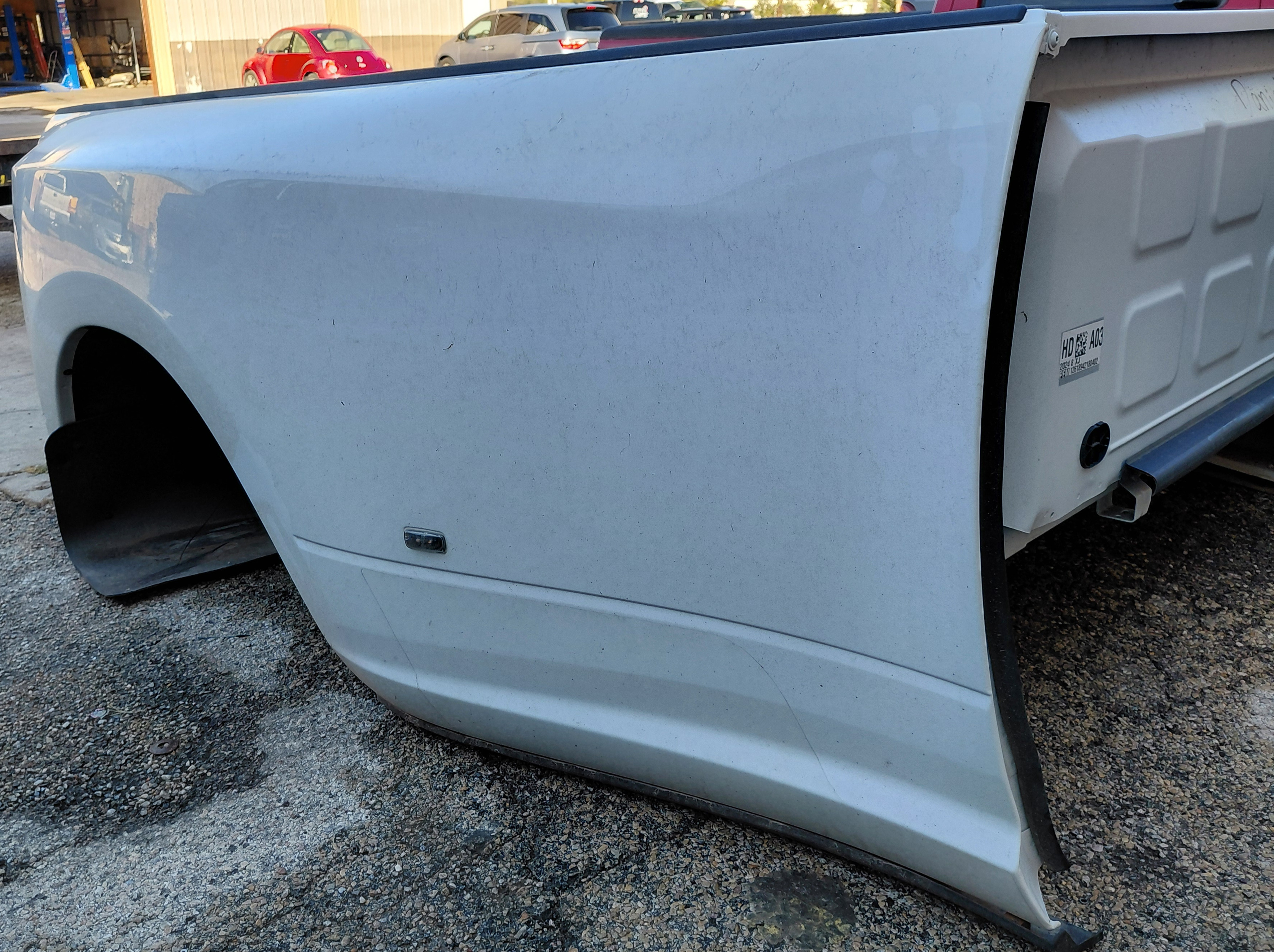 2019-25 RAM 5TH GEN DUALLY BED-87