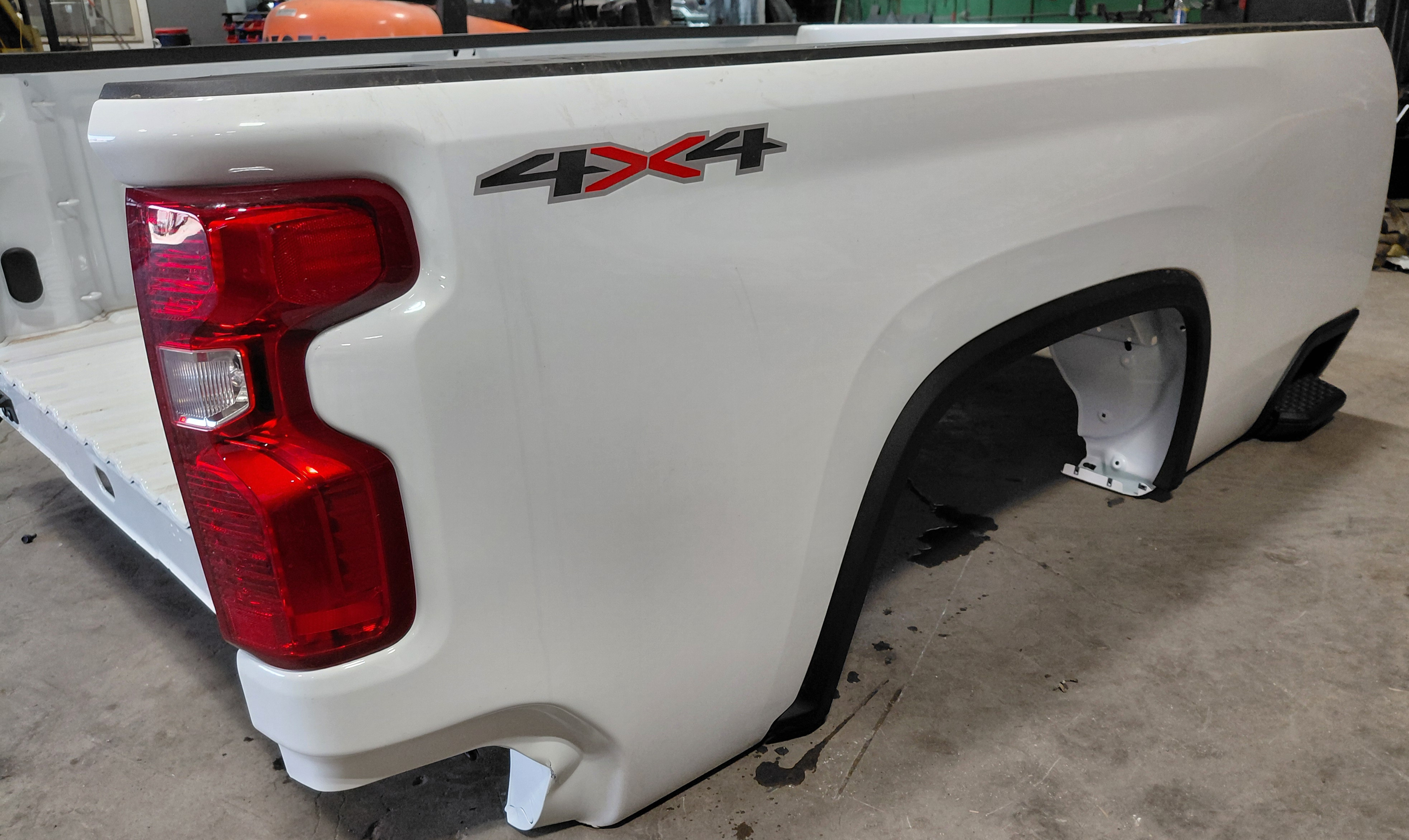 2020-2025 CHEVY 2500 PICKUP BED-99