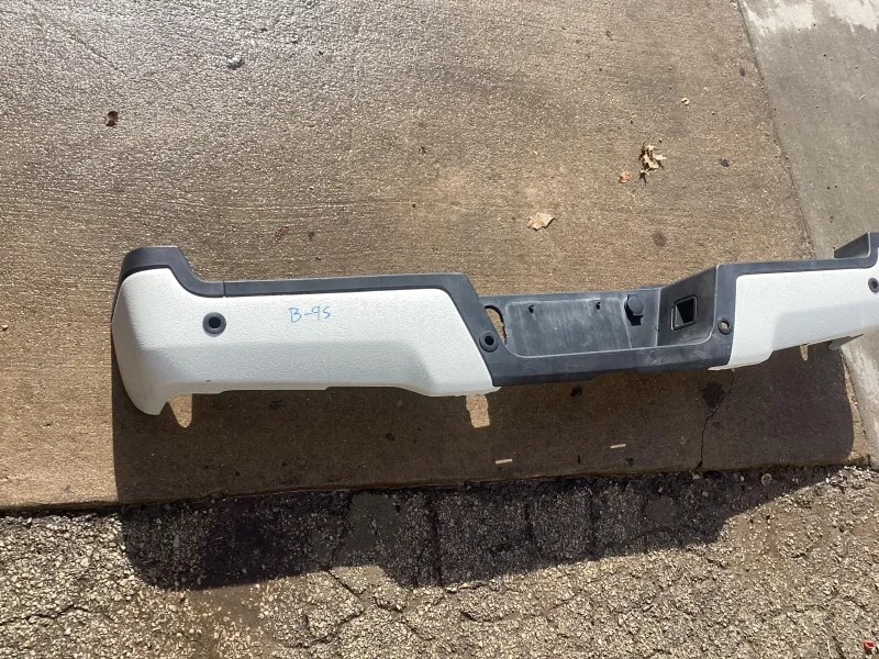 17-22 Ford F-250/350 Rear Bumper White Bedliner-95