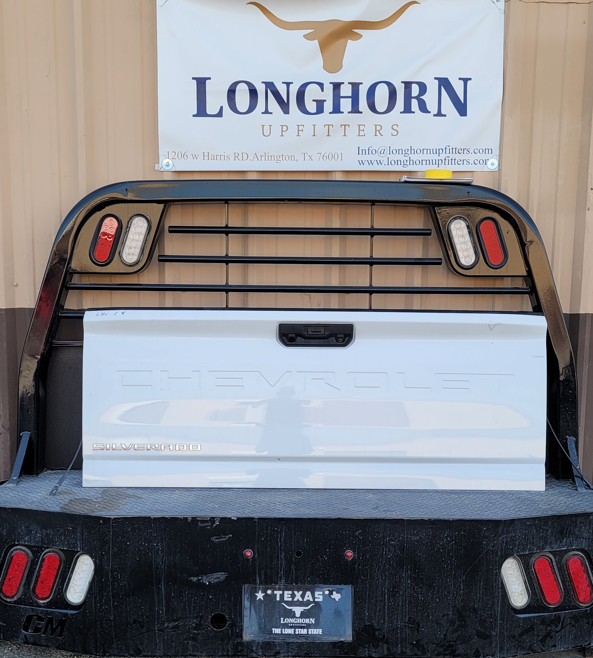 2019–2024 Chevrolet Silverado 1500 White Tailgate – 170