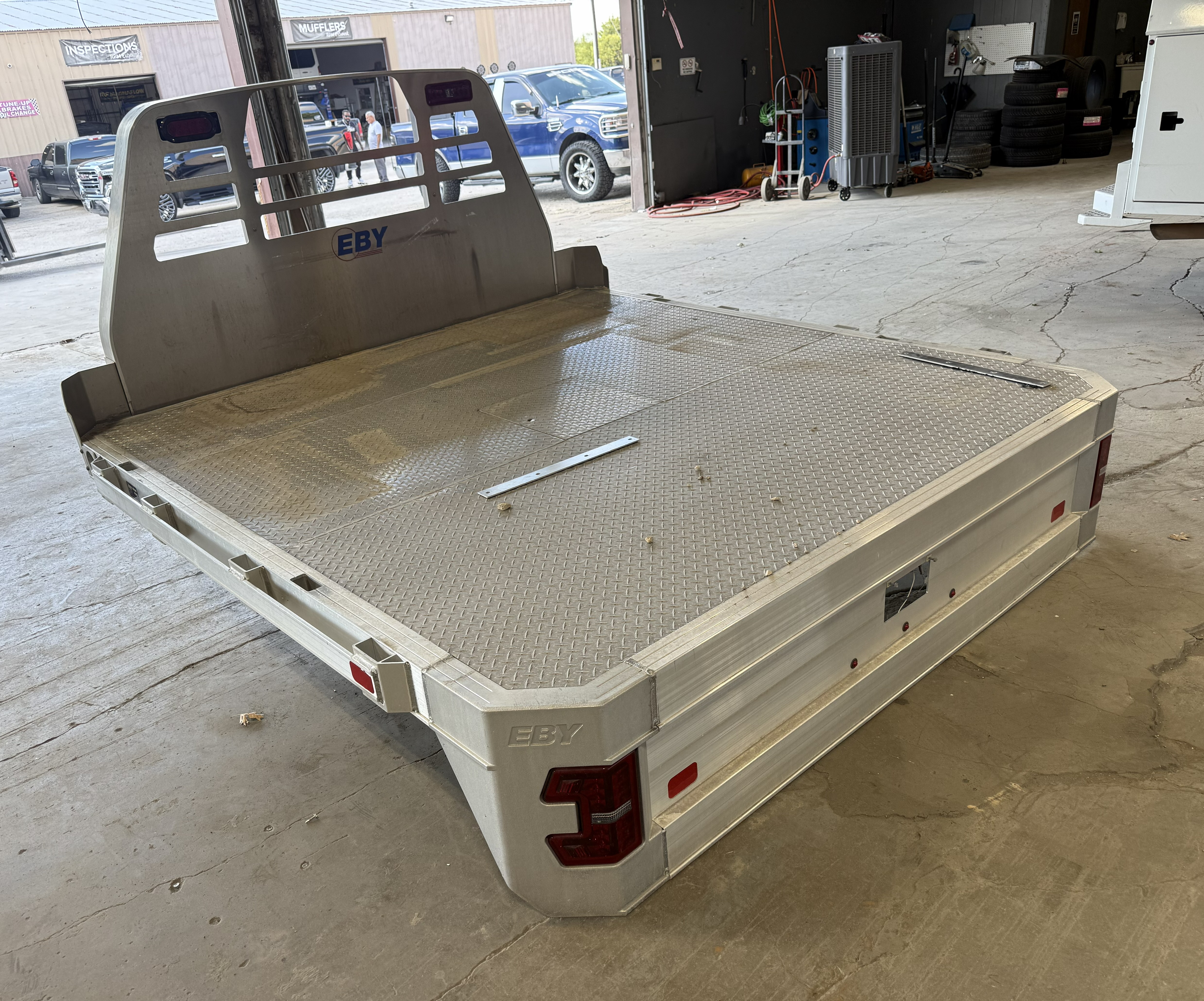 EBY Big Country 8'6" L x 101-1/4" W Flatbed-72