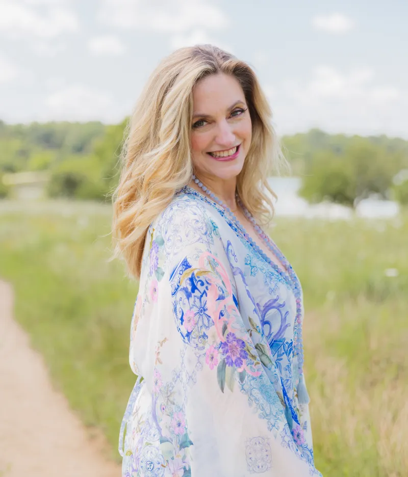 Portrait of Lisa Williams, professional medium and instructor at The Psychic Medium Training Academy