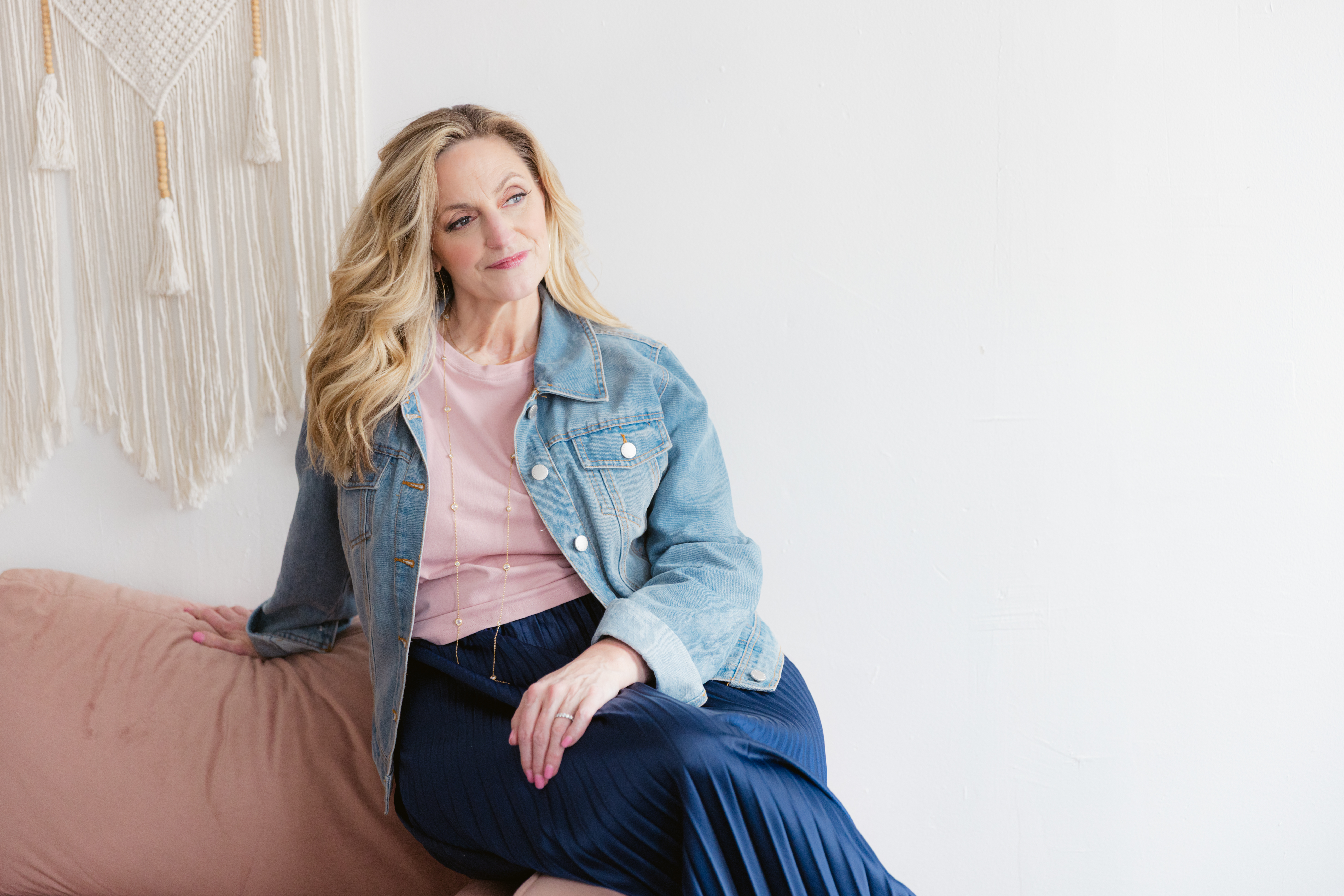 Lisa Williams, spiritual teacher and instructor of Trust Yourself everyday intuition course