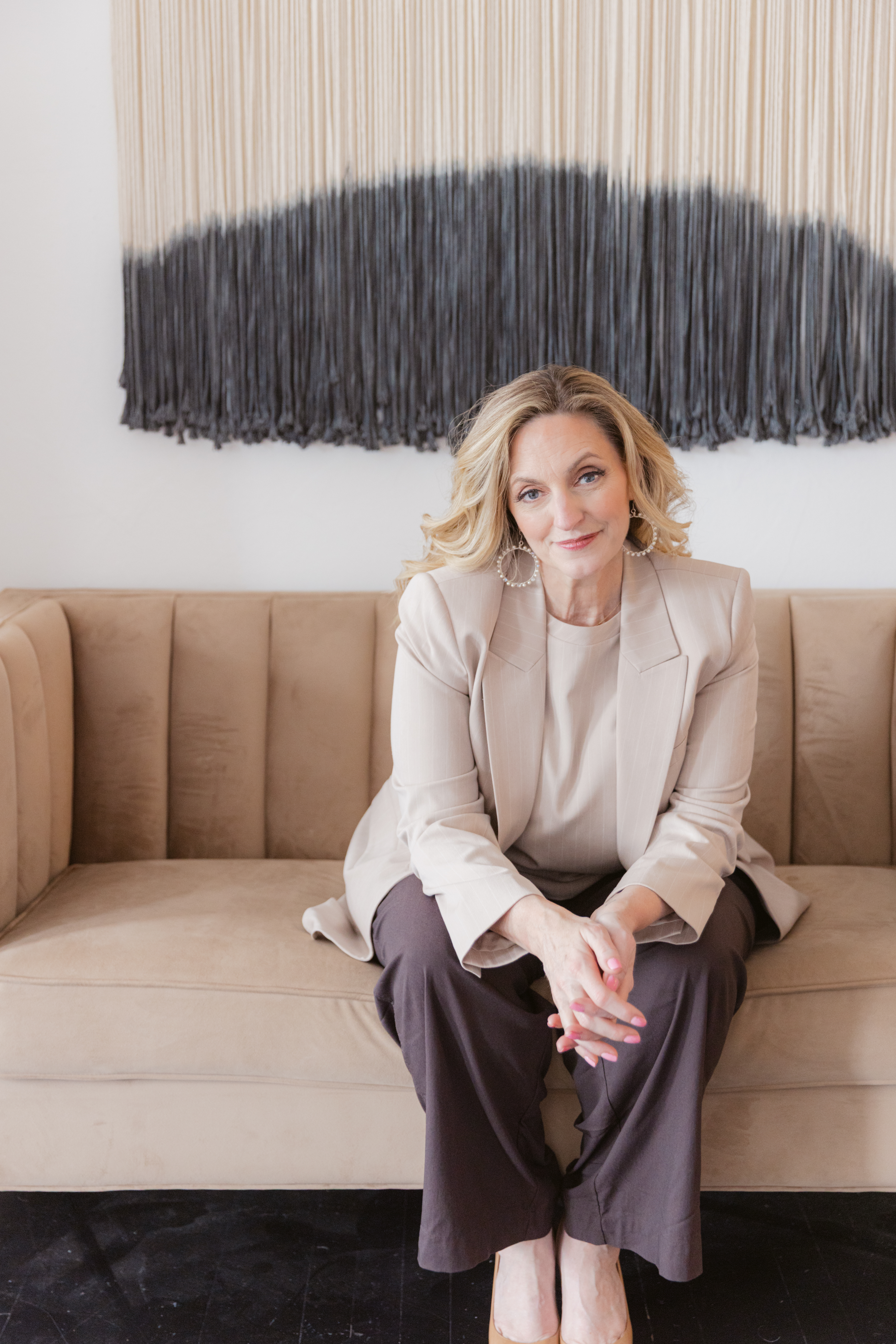 Portrait of Lisa Williams, international medium and creator of Trust Yourself