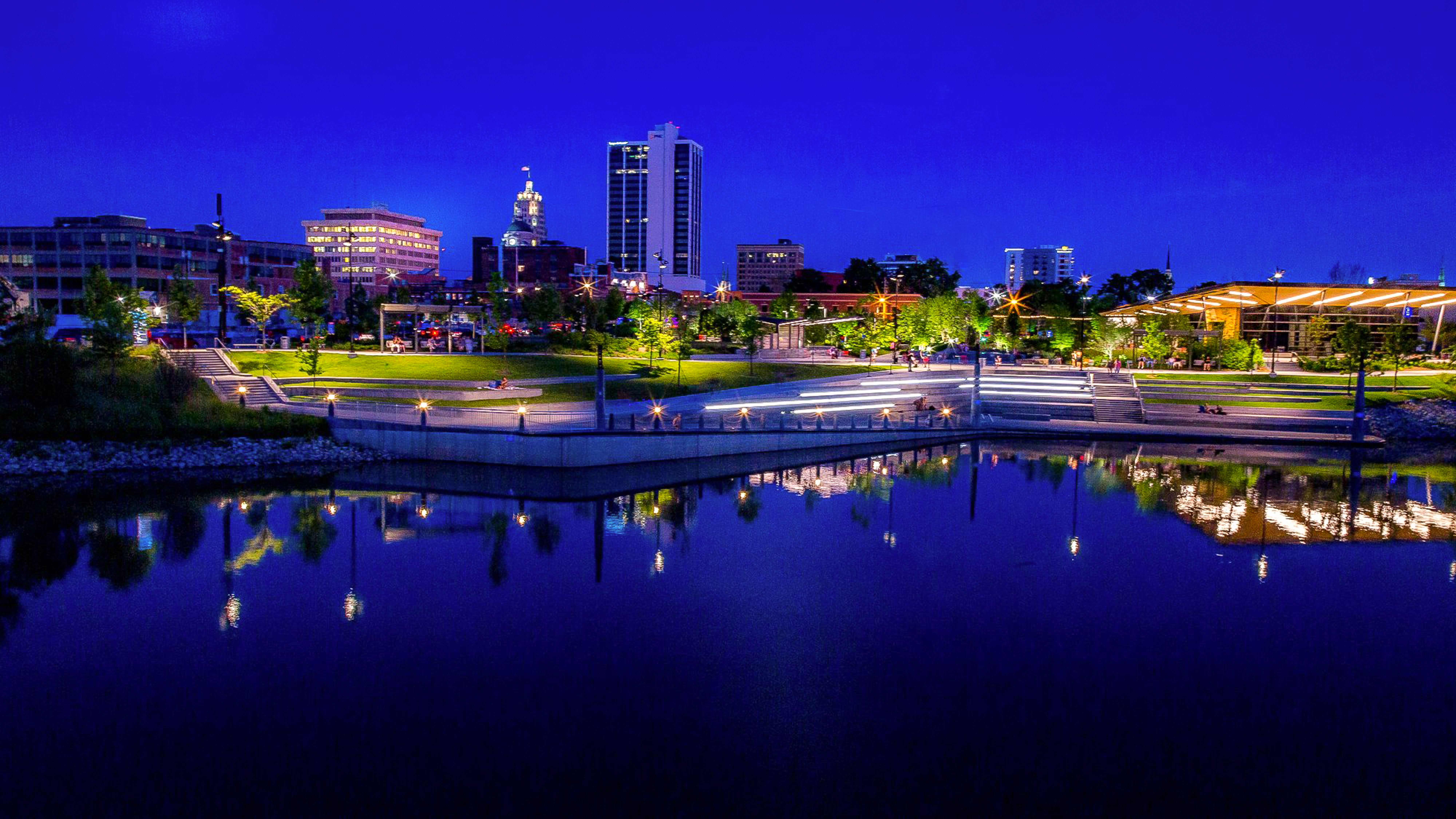 ecommerce.upsell.product_image_alt