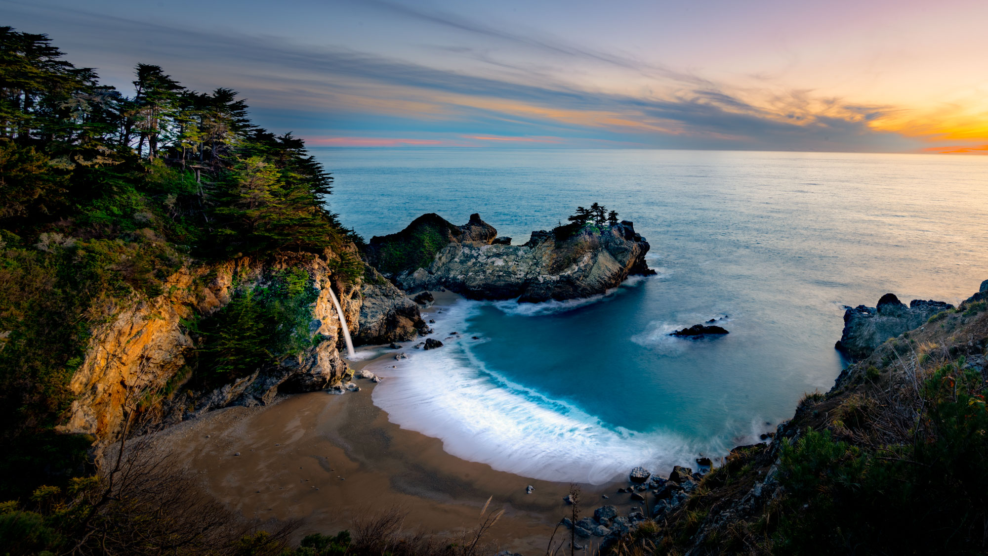 ecommerce.upsell.product_image_alt