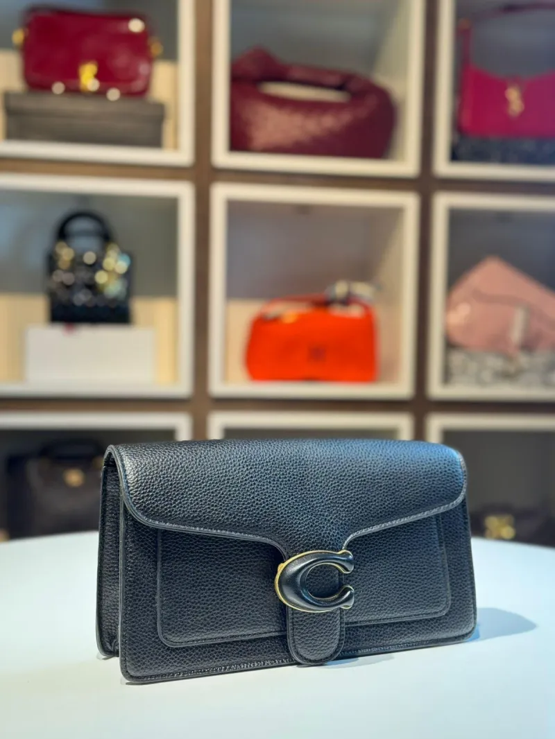 ecommerce.upsell.product_image_alt