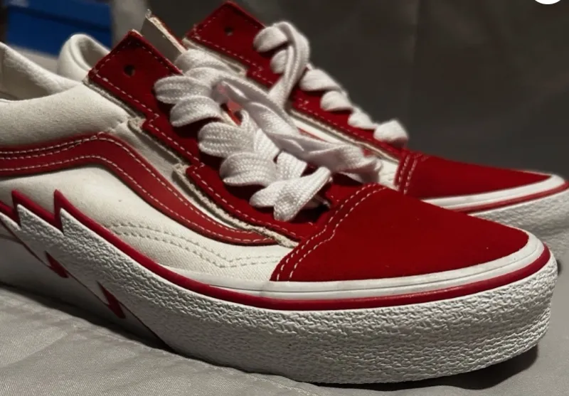 ecommerce.upsell.product_image_alt